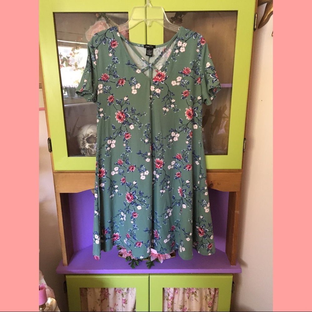 🌸floral rue21 dress🌸